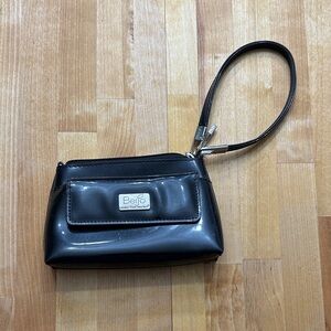 Beijo Glossy Black Wristlet Clutch